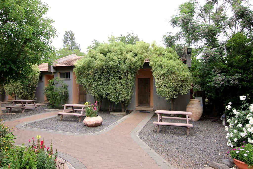 Etnachta Kibbutz Afik Vila Exterior foto