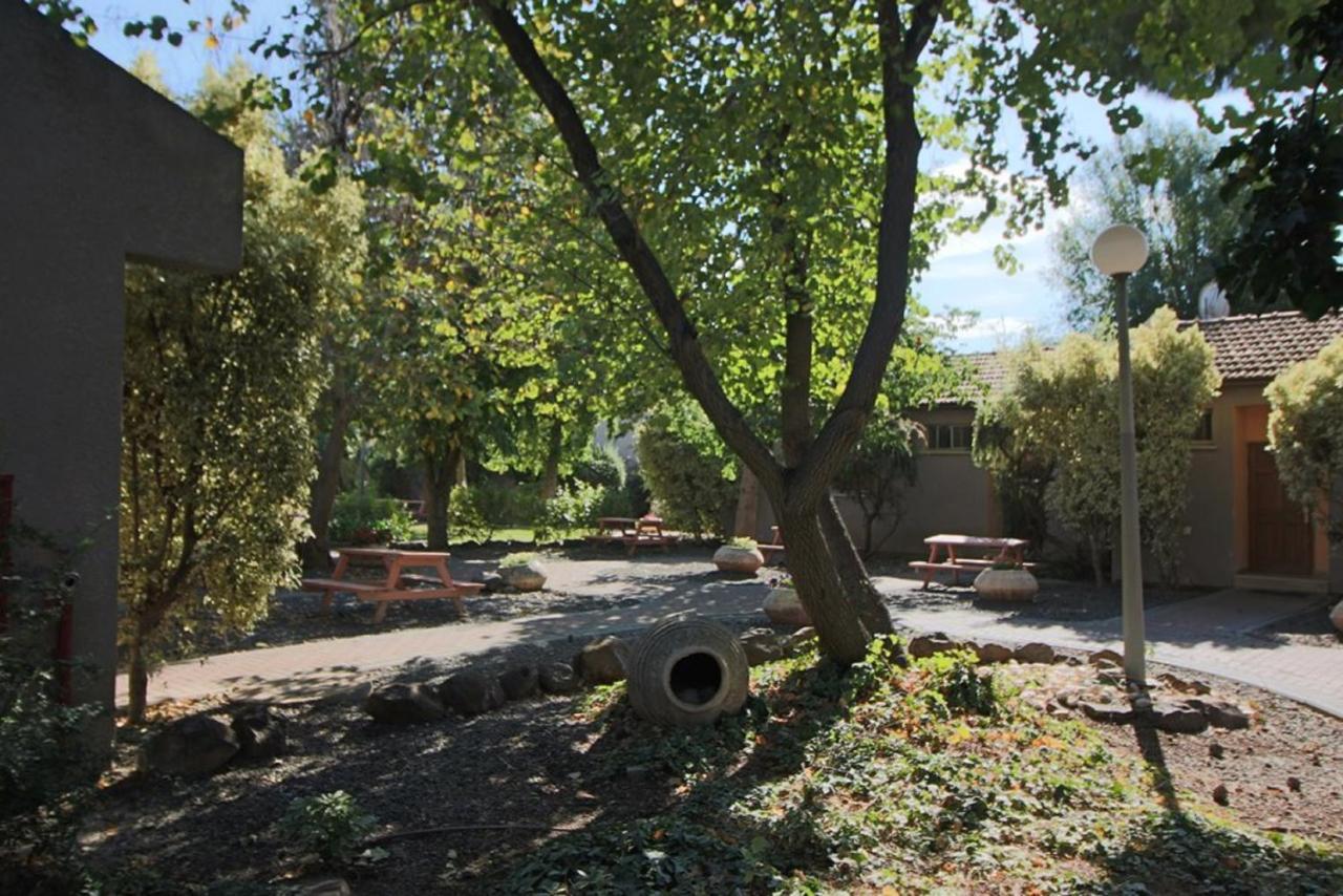 Etnachta Kibbutz Afik Vila Exterior foto