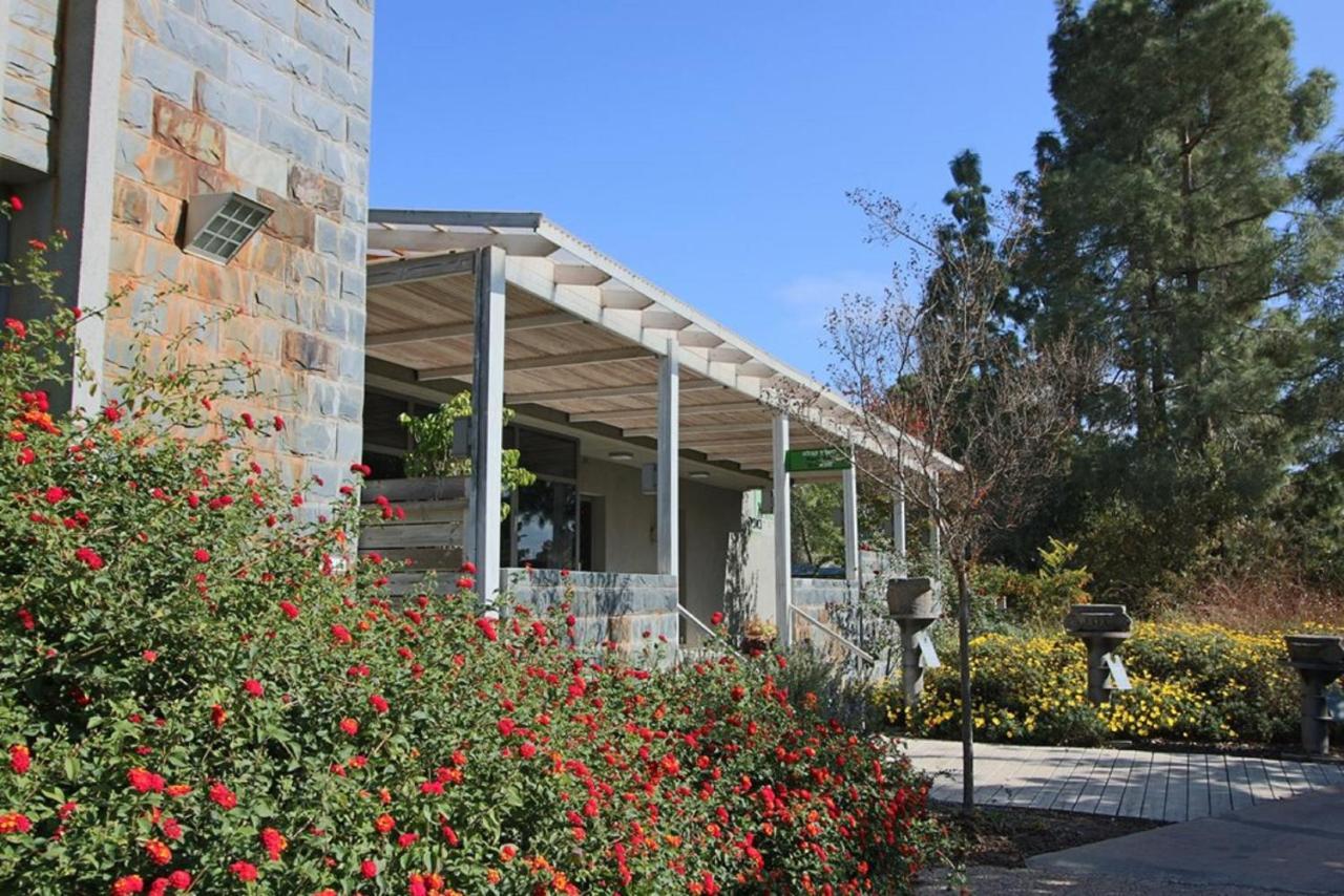 Etnachta Kibbutz Afik Vila Exterior foto